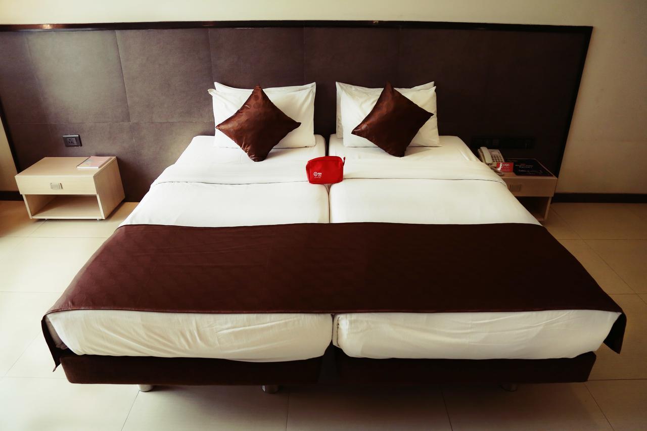 The Sirona Hotel Pune Esterno foto