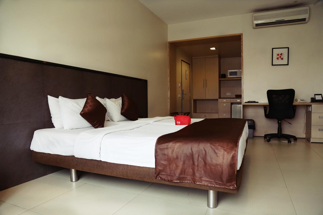 The Sirona Hotel Pune Esterno foto