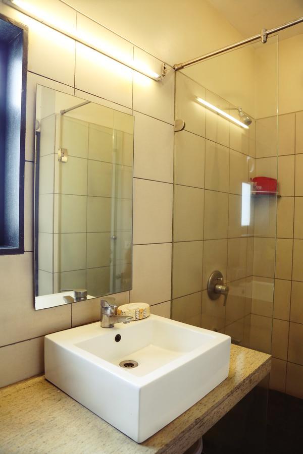 The Sirona Hotel Pune Esterno foto