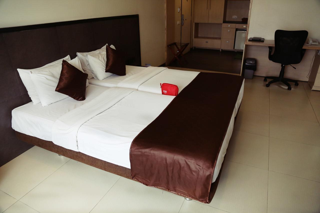 The Sirona Hotel Pune Esterno foto
