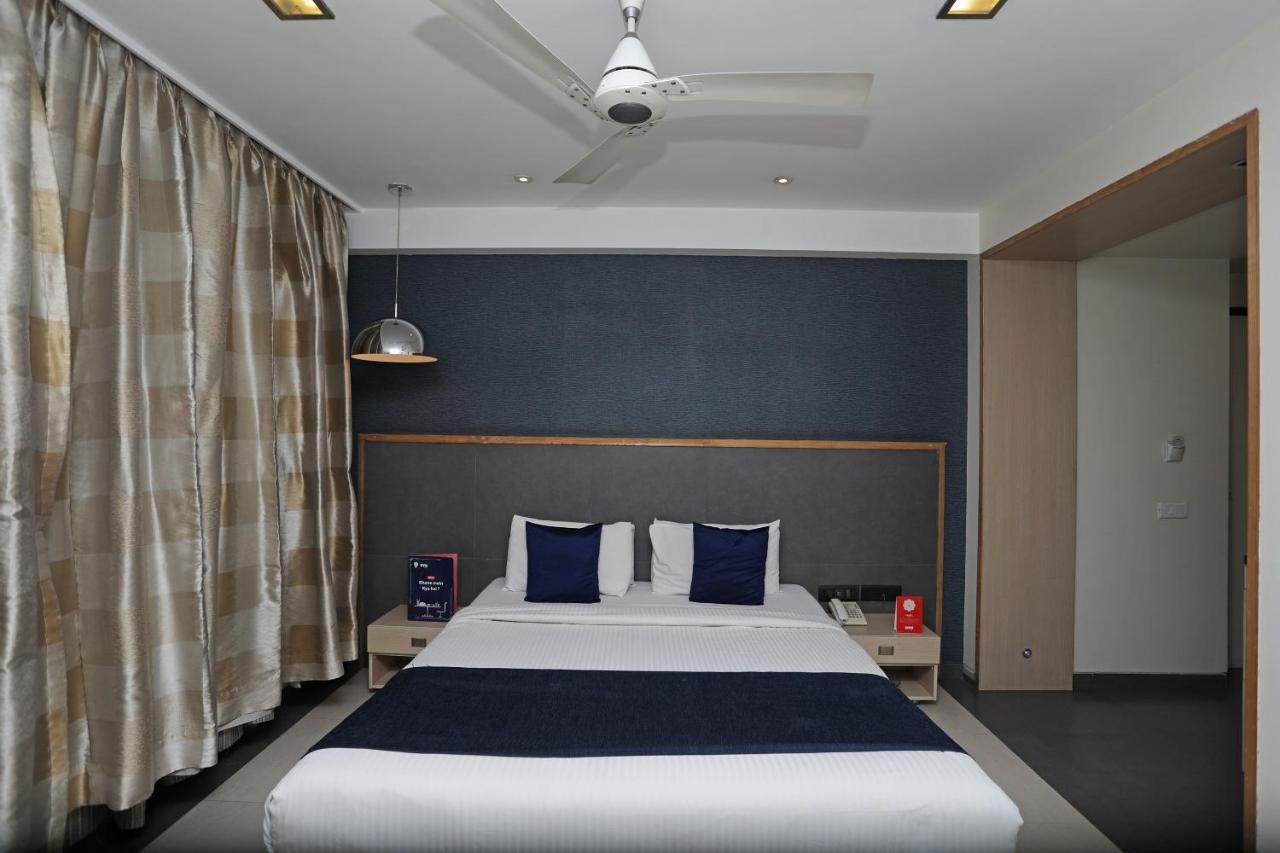 The Sirona Hotel Pune Esterno foto